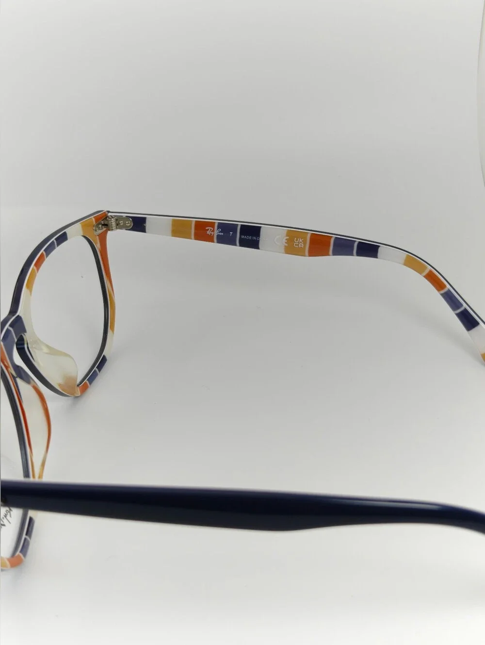 RB 7151R Ray-Ban Navy Blue Round Full-Rim Optical Frames.
